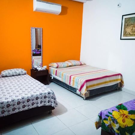 קוקוטה Hotel Acuarius מראה חיצוני תמונה