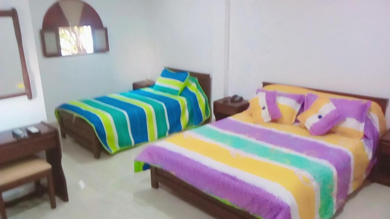 קוקוטה Hotel Acuarius מראה חיצוני תמונה