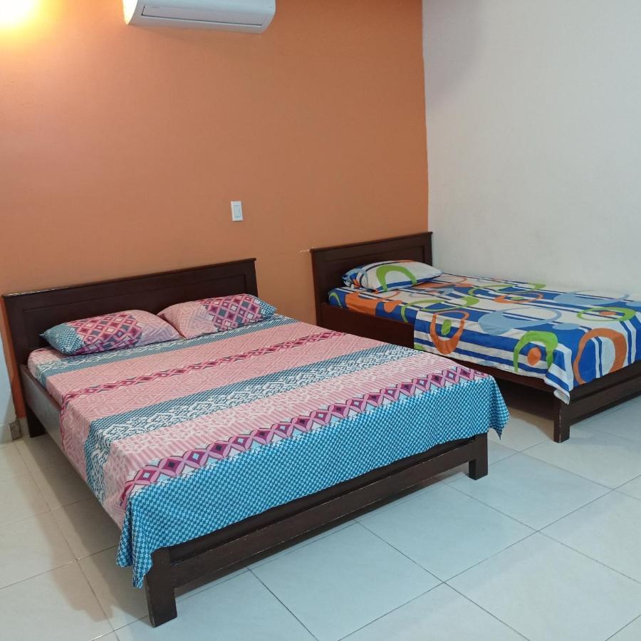 קוקוטה Hotel Acuarius מראה חיצוני תמונה