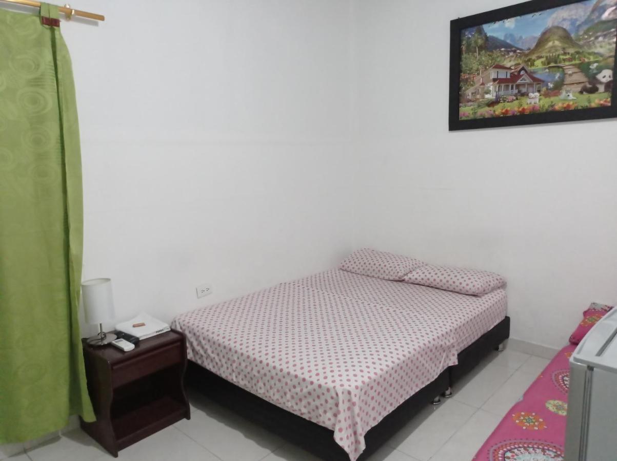 קוקוטה Hotel Acuarius מראה חיצוני תמונה