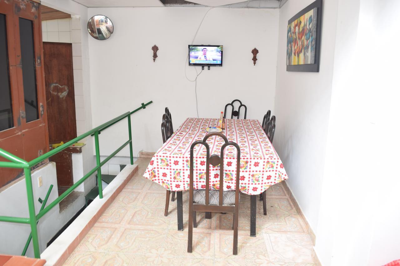 קוקוטה Hotel Acuarius מראה חיצוני תמונה